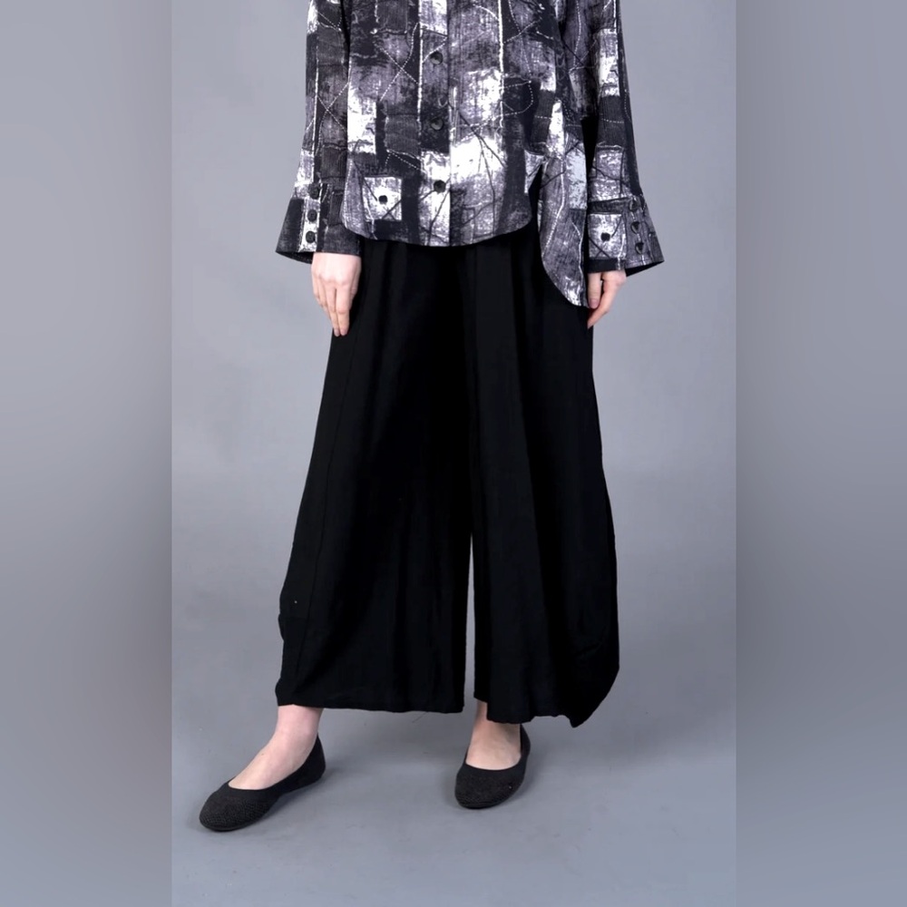 NWT!  Black Latern Pant by Shana Apparel
